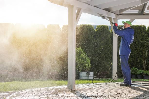 Best Pool Deck Cleaning  in Dodge City, KS